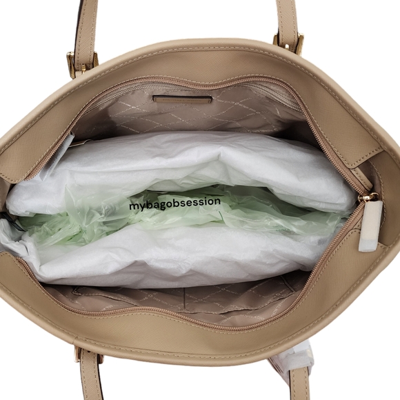 Michael Kors Jet Set Top Zip Tote Tan - Picture 4 of 7